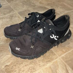 On Running Women’s Cloud Athletic Shoes — Black
